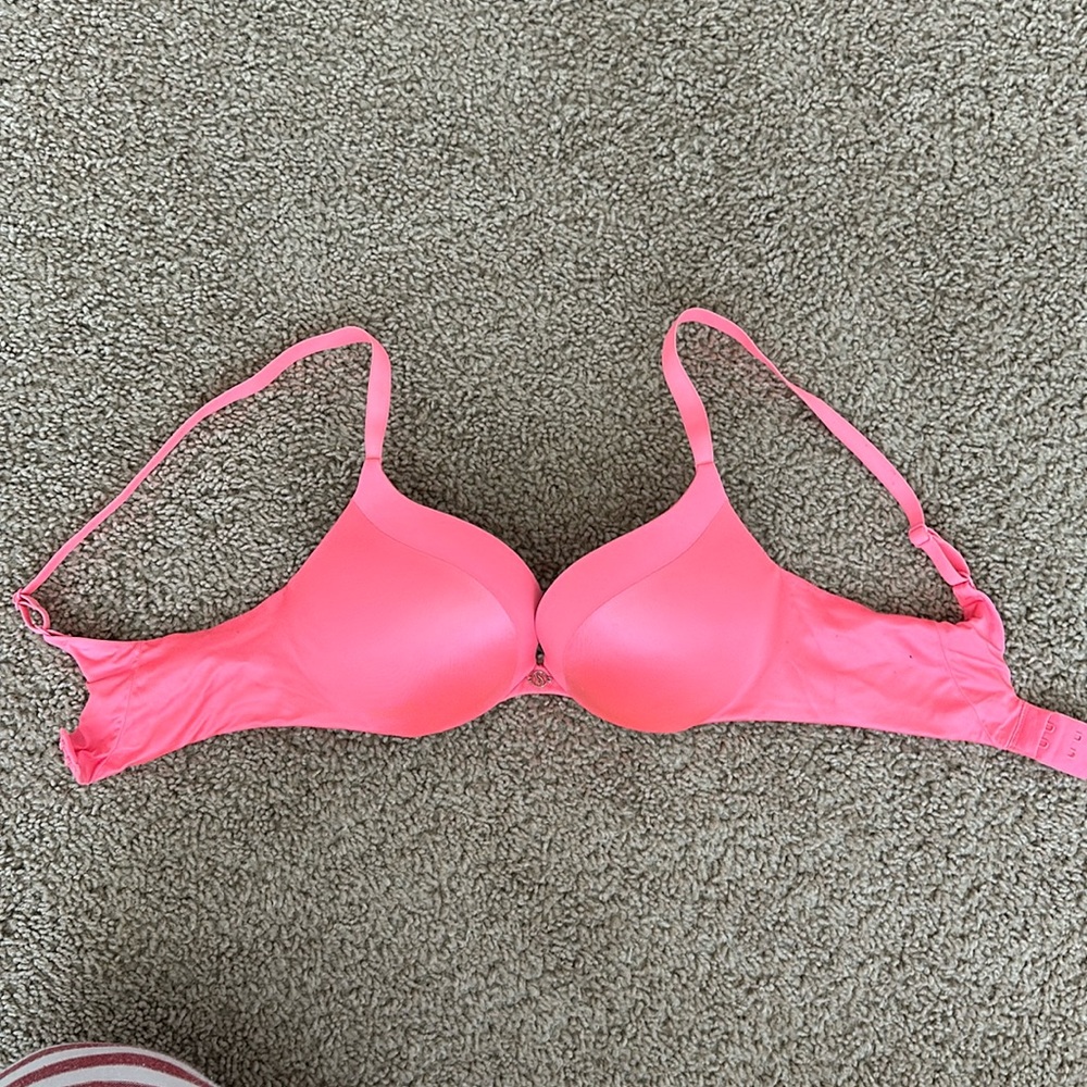 Victoria’s Secret push up bra
